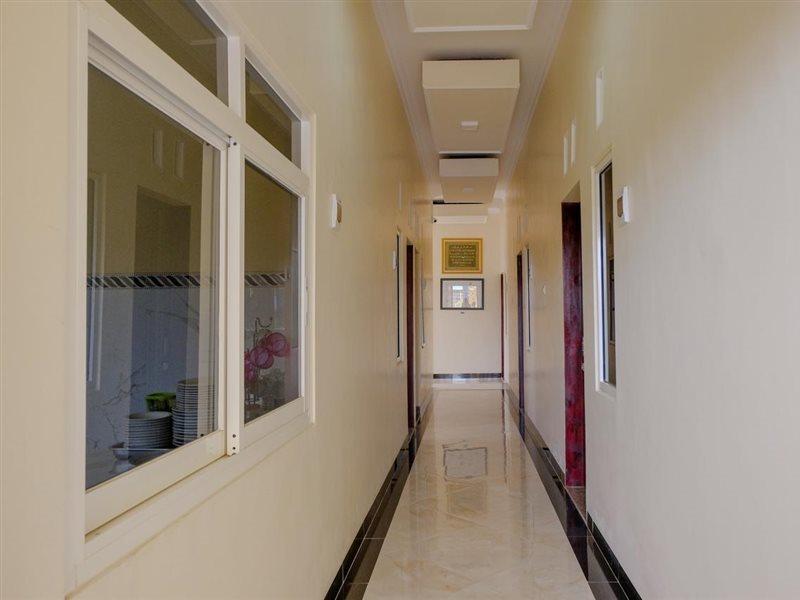 Oyo 1979 Alif Family Residence مالانغ المظهر الخارجي الصورة